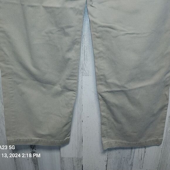 Levi's Silvertab Khakis Pants 32x30 - Picture 6 of 8